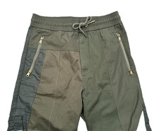 Diesel 'P. Calça verde floresta BRIGGS' tamanho M., usado comprar usado Diesel 'P. Calça verde floresta BRIGGS' tamanho M., usado comprar usado  Enviando para Brazil