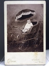 Fotografia antiga de cartão de armário de bateria ~ Carrinho de bebê em carrinho ~ Viola Burdette, usado comprar usado  Enviando para Brazil