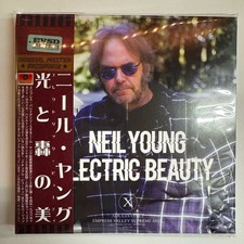 Neil young electric usato  Spedire a Italy
