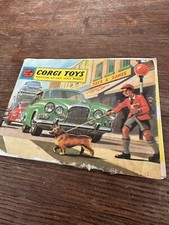 Catalogue corgi toys d'occasion  Le Palais