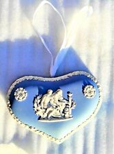 Cœur suspendre wedgwood d'occasion  Biot