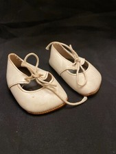 Lace doll shoes d'occasion  Expédié en Belgium