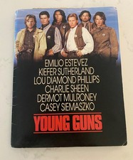 Kit de Imprensa Original Young Guns (1988) – 20th Century Fox – Completo com 9 Stills comprar usado Kit de Imprensa Original Young Guns (1988) – 20th Century Fox – Completo com 9 Stills comprar usado  Enviando para Brazil