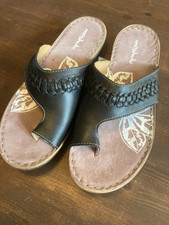 Moshhulu size sandals for sale  GUILDFORD