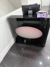 Dir salon reception for sale  LONDON