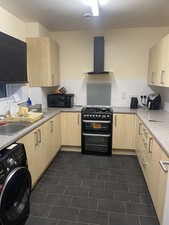 Kitchen unit used for sale  FELTHAM