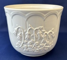 White ceramic planter for sale White ceramic planter for sale  FALKIRK