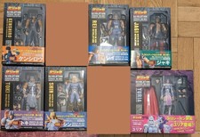 Revoltech fist the d'occasion  Expédié en Belgium