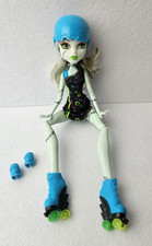 Joelheiras Monster High Skultimate Roller Maze Frankie Stein 2008! Capacete de patins comprar usado Joelheiras Monster High Skultimate Roller Maze Frankie Stein 2008! Capacete de patins comprar usado  Enviando para Brazil