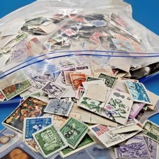 100 worldwide stamps for sale  Sandy
