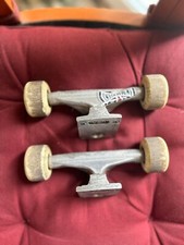 Truck skateboard independent usato  Torino