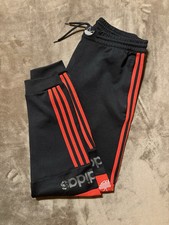 Pantaloni tuta adidas usato  Italia