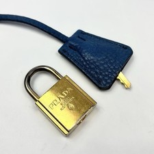 Prada gold color d'occasion  Expédié en Belgium