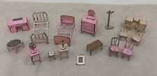 Antigo TOOTSIE TOY Metal Fundido Móveis para Casa de Bonecas Quarto Vaidade Cadeira Cama Abajur comprar usado  Enviando para Brazil