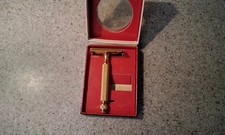 Barbeador de segurança Gillette vintage na caixa estojo comprar usado Barbeador de segurança Gillette vintage na caixa estojo comprar usado  Enviando para Brazil