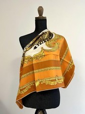 Versace foulard carré d'occasion  Les Mureaux