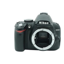 Fotocamera reflex digitale usato  Fisciano