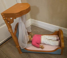 Cama Cecile & Marie Grace's Half Canopy & 2008 Blond Girl 53562 comprar usado Cama Cecile & Marie Grace's Half Canopy & 2008 Blond Girl 53562 comprar usado  Enviando para Brazil