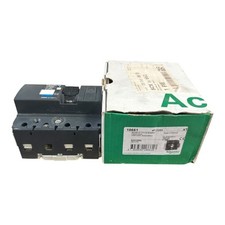 Schneider electric 18661 d'occasion  Les Échelles