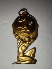 Medalha Vintage Tom Dourado Relé de Corrida Prêmio Feito na ITÁLIA Prêmios Antigos Antigos... comprar usado  Enviando para Brazil