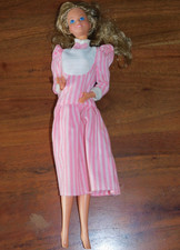 Poupee barbie mattel d'occasion Poupee barbie mattel d'occasion  Saint-Louis