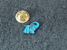 Pin éléphant bleu d'occasion  Besançon