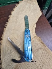 Victorinox junior swiss d'occasion  Expédié en Belgium