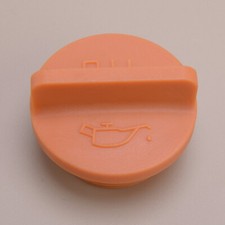 Engine oil cap d'occasion  Expédié en France