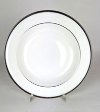 Wedgwood piatto fondo usato  Arona
