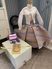 ROUPA PARCIAL INTEGRIDADE MODA REALEZA 2019 ROSA INGLESA EUGENIA comprar usado  Enviando para Brazil