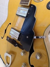 Chitarra semiacustica dearmond usato  Vimodrone