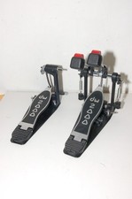 Usado, Pedal de bumbo duplo DW 2000, faltando a barra do eixo de transmissão comprar usado Usado, Pedal de bumbo duplo DW 2000, faltando a barra do eixo de transmissão comprar usado  Enviando para Brazil