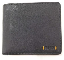 Carteira dobrada modelo número 50332377 Hugo Boss, usado comprar usado Carteira dobrada modelo número 50332377 Hugo Boss, usado comprar usado  Enviando para Brazil