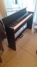 Piano korg noir d'occasion  La Penne-sur-Huveaune