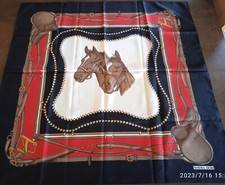 Foulard vintage signé d'occasion  L'Arbresle
