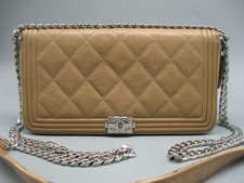 Carteira Chanel bege couro caviar longa para menino comprar usado  Enviando para Brazil