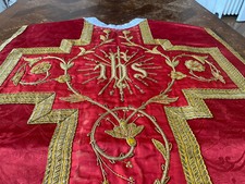 Magnifique chasuble rouge d'occasion  Saint-Etienne