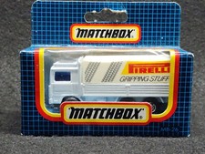 Usado, Matchbox Collector MB26 Volvo caminhão basculante com caixa variação de degraus cinza Pirelli comprar usado  Enviando para Brazil
