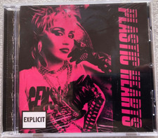 Corações de plástico Miley Cyrus. CD explícito comprar usado  Enviando para Brazil