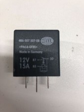 Przekaźnik HELLA 12V 4-pinowy samozamykacz czarny bez uchwytu 4RA 007 507-081 na sprzedaż  PL