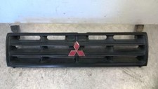 Calandre mitsubishi pajero d'occasion Calandre mitsubishi pajero d'occasion  France