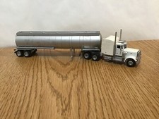 Custom yatming peterbilt for sale  Reserve