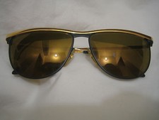 Occhiali sole sunglasses usato  Italia