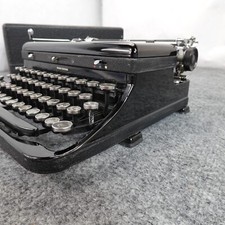 Royal typewriter model for sale  Salem