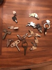 LOTE DE LLAVES DE SEGURIDAD SURTIDAS Y OTROS CENTINELA, NACIONAL Y OTROS LOTE SIN ASC8U segunda mano  Embacar hacia Mexico