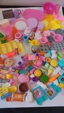 Lote de acessórios BARBIE pratos de comida de cozinha panelas panelas xícara utensílios de bebida bolo comprar usado  Enviando para Brazil