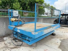 Advance lifts inc. for sale  Cincinnati