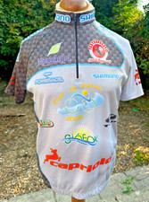 Official 2009 tour for sale  LEEDS