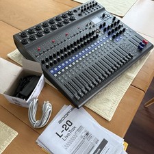 Zoom livetrak channel for sale  Burbank