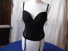 Lingerie vintage. guêpière d'occasion  Vannes